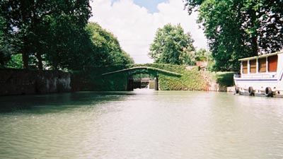 img009